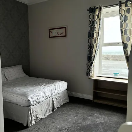Loophead Hostel *